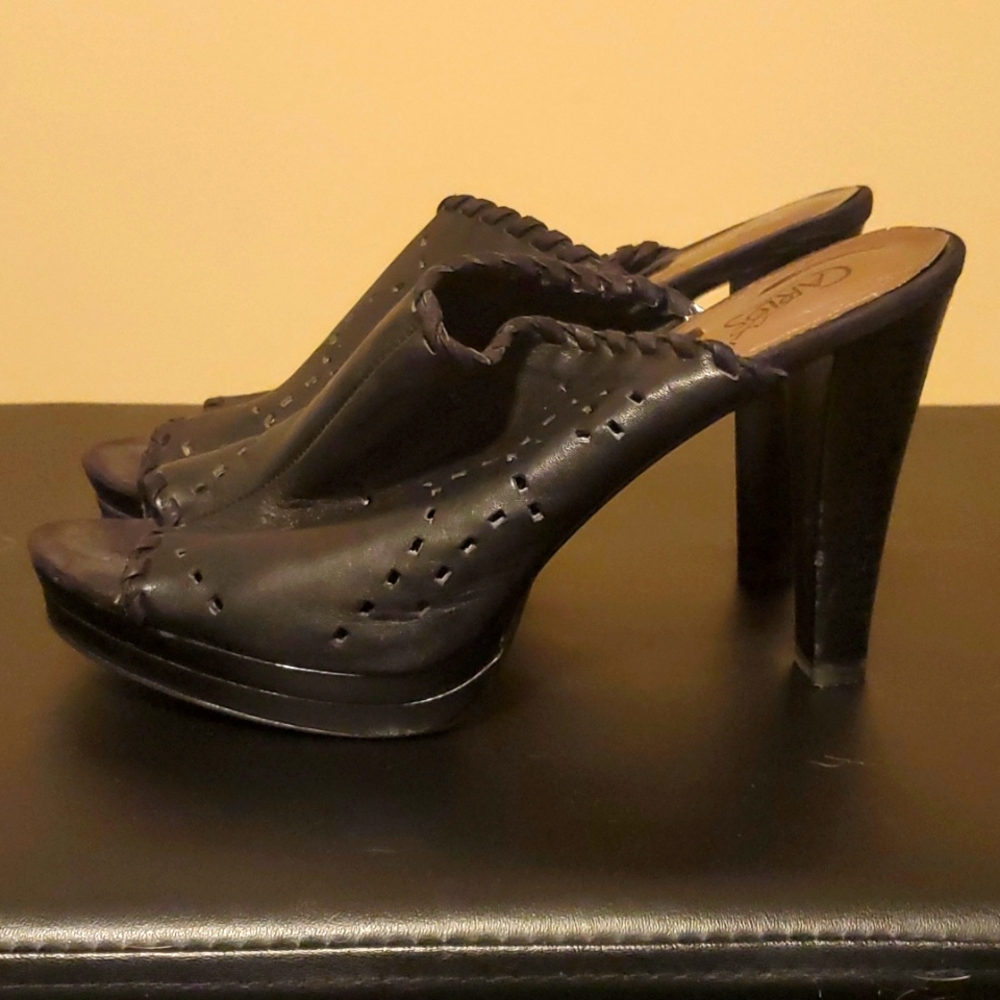 Carlos Santana Leather Mules - Picture 2 of 4